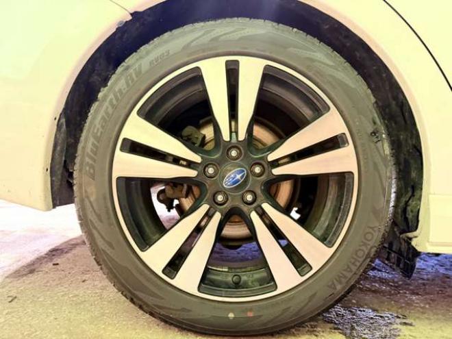 インプレッサスポーツ ハイブリッド 2.0 i-S アイサイト 4WD　防錆塗装4WDTVナビBカメETC積込タイヤ 2000