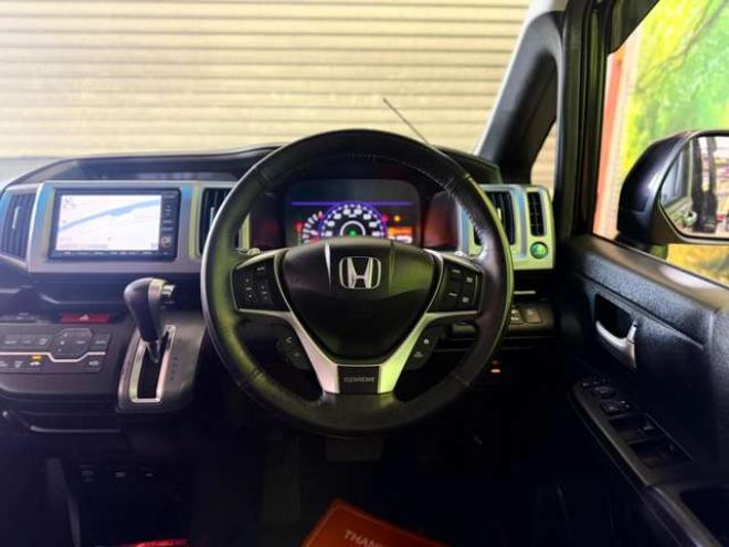 ステップワゴン2.0 スパーダ Z インターナビ セレクション 4WD　防錆塗装4WDTVナビBカメエンスタETC 2000