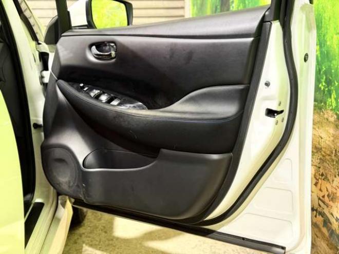 リーフX 10万台記念車　TVBカメ積込タイヤETC 2WD 不明