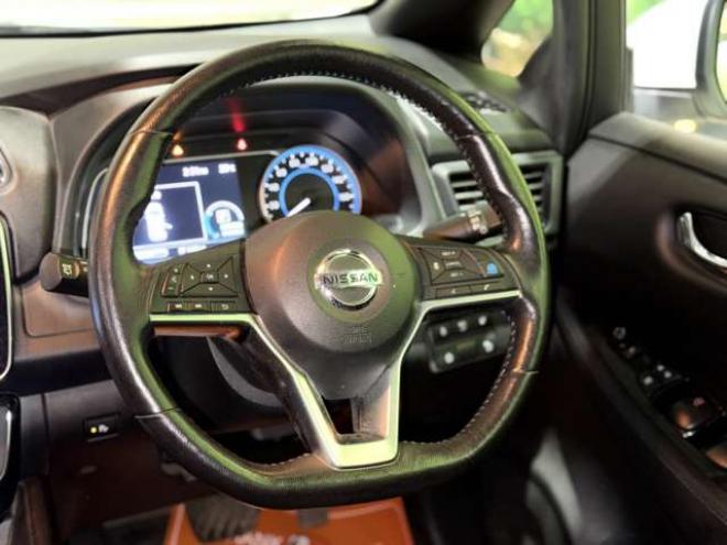 リーフX 10万台記念車　TVBカメ積込タイヤETC 2WD 不明