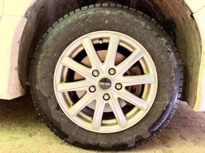 セレナ2.0 ハイウェイスター 4WD　防錆塗装4WDTVナビBカメエンスタ 2000