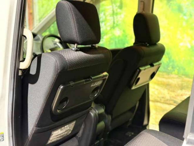 セレナ2.0 ハイウェイスター 4WD　防錆塗装4WDTVナビBカメエンスタ 2000