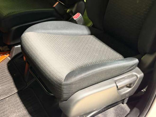 フリードスパイクハイブリッド1.5 ジャストセレクション　防錆塗装キーレスドラレコCD積込タイヤ 2WD 1500