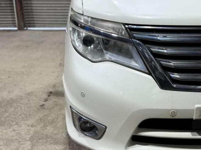 セレナ2.0 ハイウェイスター Vセレクション+Safety アドバンストセーフティ パッケージ 4WD　防錆塗装4WDTVナビBカメETC夏冬タイヤ 2000