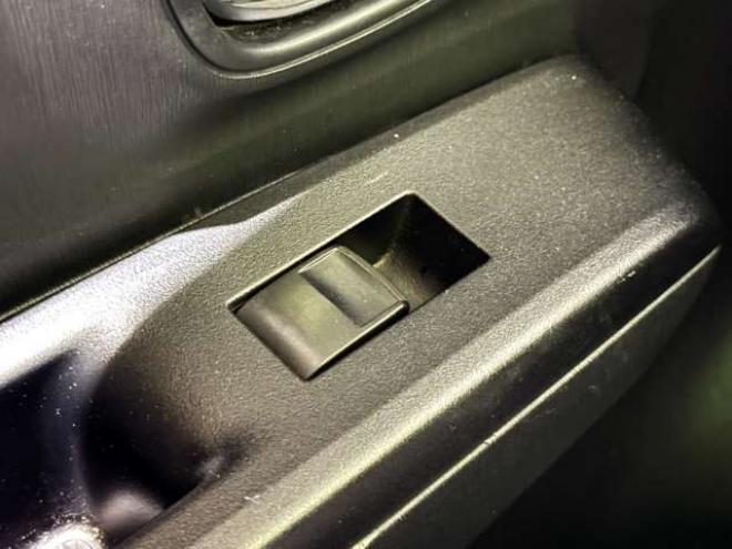 ヴィッツ1.3 U 4WD　防錆塗装4WDスマキーCDETC 1300
