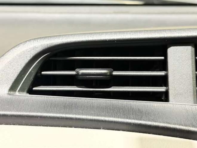 ヴィッツ1.3 U 4WD　防錆塗装4WDスマキーCDETC 1300