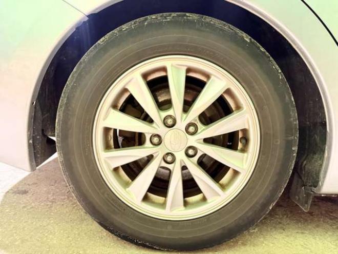 インプレッサスポーツ 1.6 i-L 4WD　防錆塗装4WDTVナビBカメETC積込タイヤ 1600