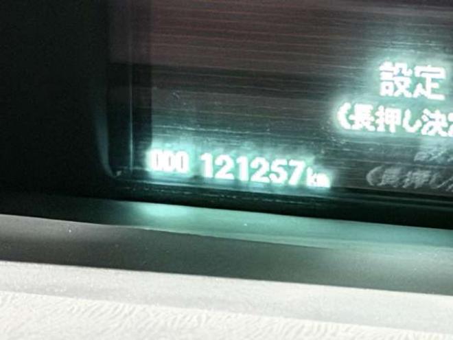プリウス1.8 S　防錆塗装TVナビ積込タイヤ 2WD 1800