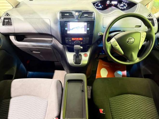 セレナ2.0 20X Vセレクション+Safety 4WD　防錆塗装4WDTVナビETCドラレコ積込タイヤ 2000