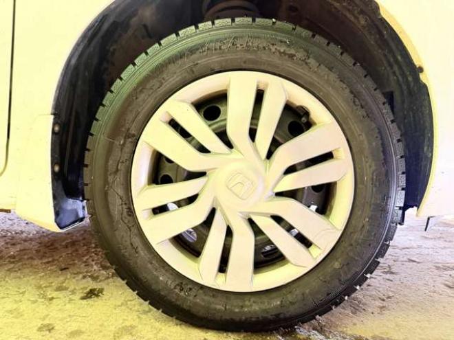 フィット1.3 13G Fパッケージ 4WD　防錆塗装4WDスマキー 1300