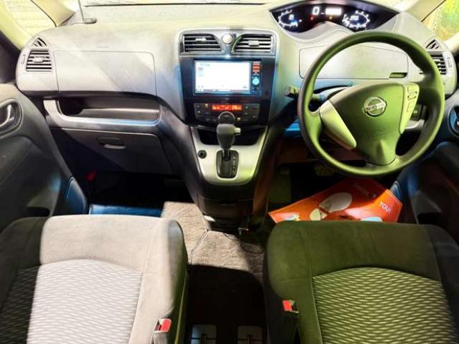 セレナ2.0 20S 4WD　防錆塗装4WDTVナビBカメエンスタETC 2000