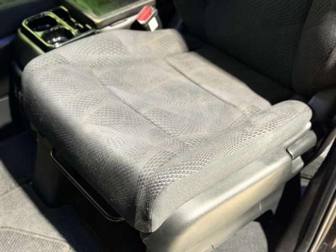 ステップワゴン2.0 スパーダ Z HDDナビ エディション 4WD　防錆塗装4WDTVナビBカメエンスタETC後席モニタ 2000