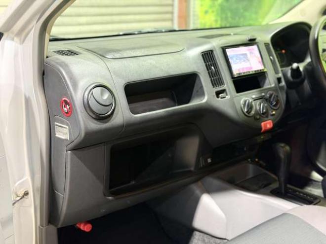 AD1.6 VE 4WD　防錆塗装4WDキーレスTVナビETC積込タイヤ 1600