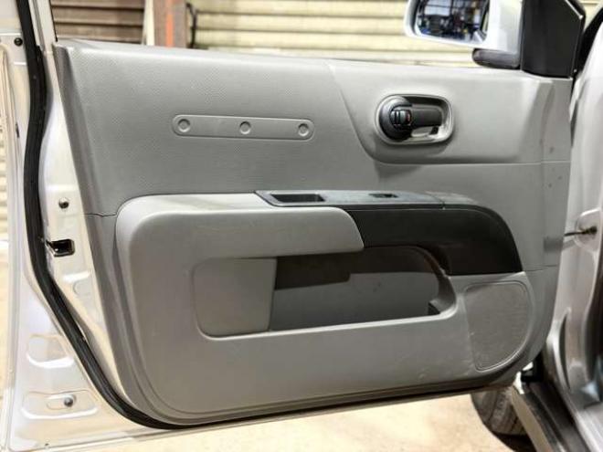 AD1.6 VE 4WD　防錆塗装4WDキーレスTVナビETC積込タイヤ 1600