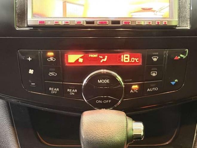 セレナ2.0 ハイウェイスター 4WD　防錆塗装4WDTVナビBカメ後席モニタETC 2000