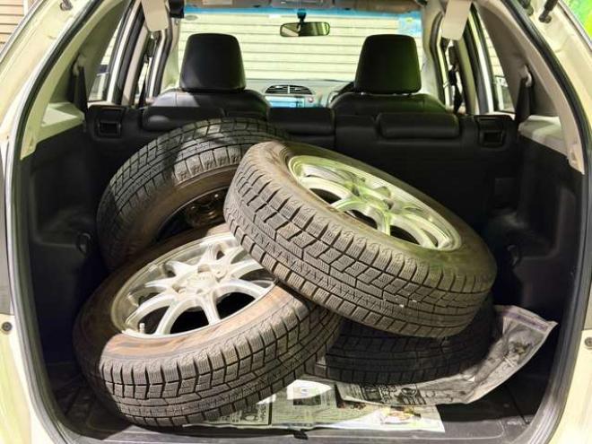 フィットシャトル1.5 15X Sパッケージ 4WD　防錆塗装4WDナビBカメETCエンスタ積込タイヤ 1500
