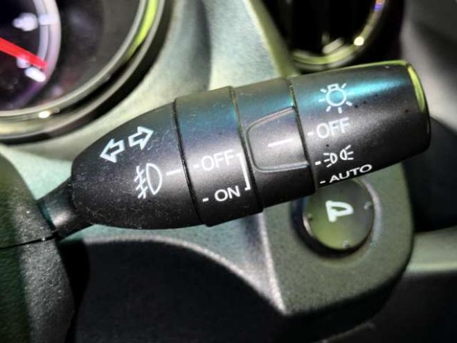 フィットシャトル1.5 15X Sパッケージ 4WD　防錆塗装4WDナビBカメETCエンスタ積込タイヤ 1500
