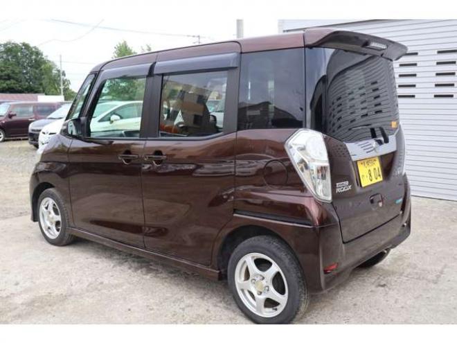 デイズルークスハイウェイスターX 4WD　5.6万キロ・アラウンドビューモニター・ナビ・TV・バックカメラ・スマートキー 660