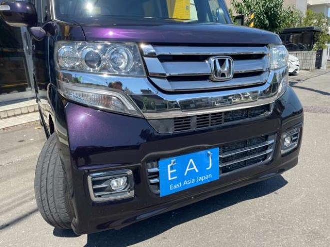N-BOXカスタムG ターボ Lパッケージ 4WD　1年保証/後期型/Bluetooth/ナビ・フルセグTV/バックカメラ/両側パワースライドドア/エンジンスターター/ビルトインETC/前後ドライブレコーダー/純正15インチアルミホイール/法定整備/車検残R9年9月/修復歴無 660