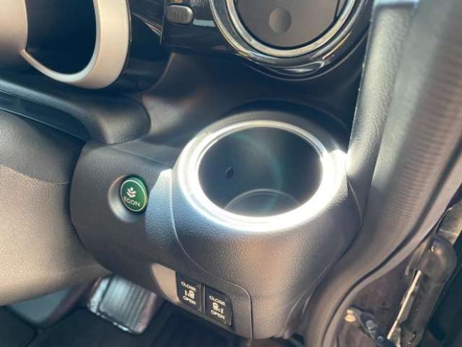 N-BOXカスタムG ターボ Lパッケージ 4WD　1年保証/後期型/Bluetooth/ナビ・フルセグTV/バックカメラ/両側パワースライドドア/エンジンスターター/ビルトインETC/前後ドライブレコーダー/純正15インチアルミホイール/法定整備/車検残R9年9月/修復歴無 660