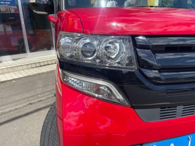 N-BOXカスタムG ターボ Lパッケージ 2トーンカラースタイル 4WD　1年保証/Bluetooth/ナビ・フルセグTV/バックカメラ/フルベッドキット/エンジンスターター/ETC/前後ドラレコ/キー2本/両側パワースライドドア/ハーフレザーシート/2トーンカラー/車検整備2年付き/法定整備/修復歴無し 660