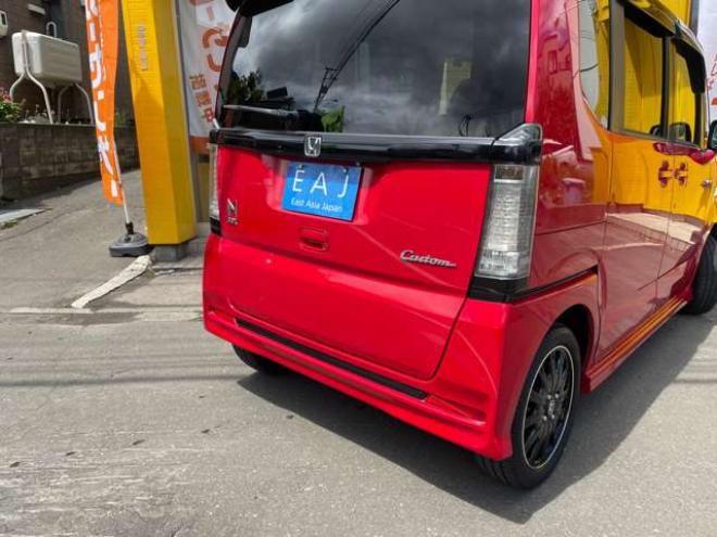 N-BOXカスタムG ターボ Lパッケージ 2トーンカラースタイル 4WD　1年保証/Bluetooth/ナビ・フルセグTV/バックカメラ/フルベッドキット/エンジンスターター/ETC/前後ドラレコ/キー2本/両側パワースライドドア/ハーフレザーシート/2トーンカラー/車検整備2年付き/法定整備/修復歴無し 660