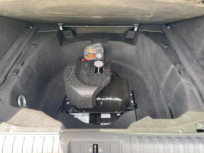 レンジローバースポーツ HSE ダイナミック (ディーゼル) 4WD　メリディアンサウンドシステム/レッドレザーシート/マトリックスLEDヘッドライト/8インチリアエンターテインメントシステム/パノラミックルーフ/22インチアルミホイール/アルミホイール付き冬タイヤ付属/修復歴無 正規輸入車 3000