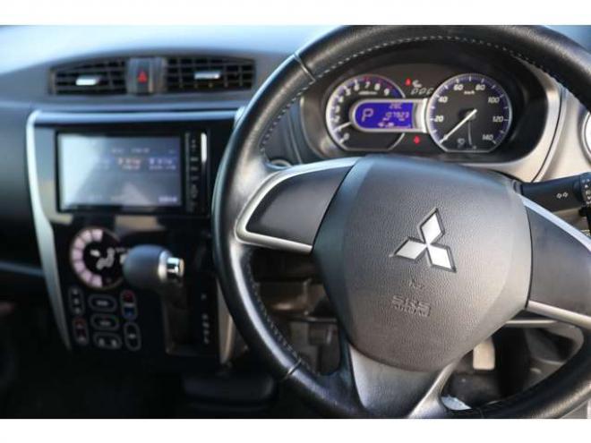 eKカスタムT 4WD　検二年　シートヒーター　社外ナビ　自社　ローンカノウ 660