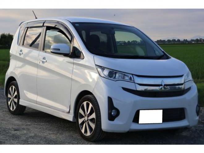 eKカスタムT 4WD　検二年　シートヒーター　社外ナビ　自社　ローンカノウ 660