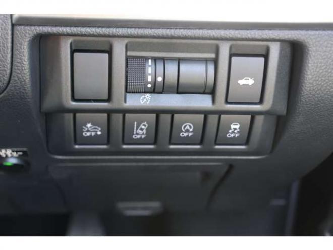 レガシィB4 2.5 4WD　検二年　アイサイト　クルコン　パドルシフト　ETC　シートヒーター　フルセグ　BT　DVD　バックカメラ 2500
