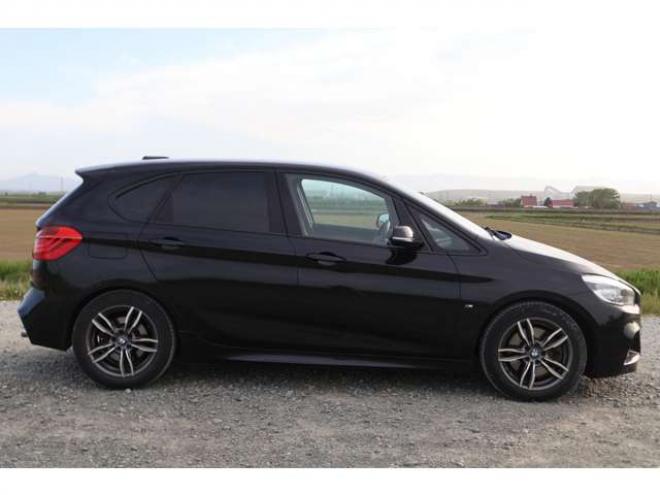 BMW2シリーズアクティブツアラー 225i xドライブ Mスポーツ 4WD　検二年　バックカメラ　シートヒーター　ETC　ナビ　自社　ローンカノウ 正規輸入車 2000