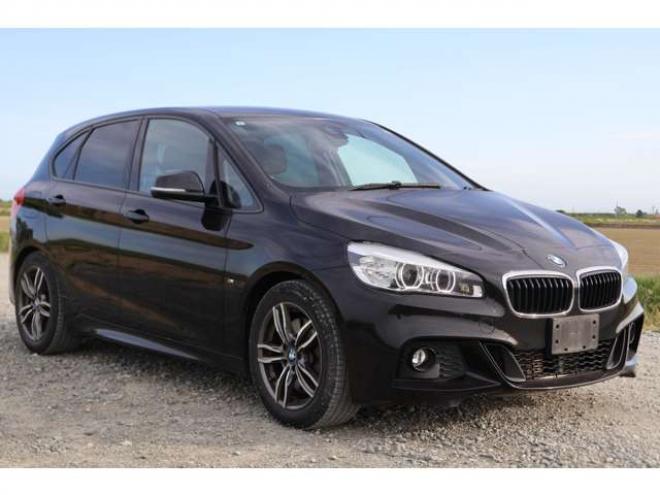BMW2シリーズアクティブツアラー 225i xドライブ Mスポーツ 4WD　検二年　バックカメラ　シートヒーター　ETC　ナビ　自社　ローンカノウ 正規輸入車 2000