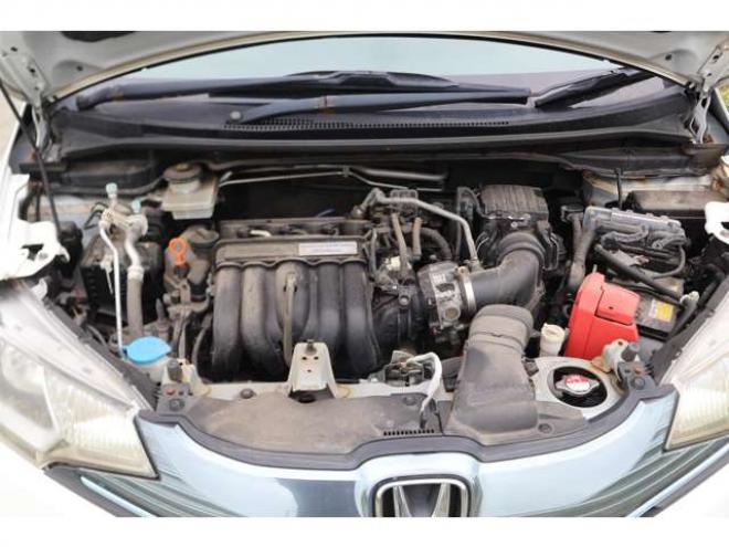 フィット1.5 ハイブリッド Lパッケージ 4WD　検R9/1　バックカメラ　BT　クルコン　エンスタ　DVD　ETC　自社　ローンカノウ 1500