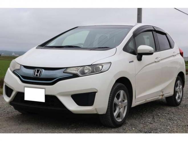 フィット1.5 ハイブリッド Lパッケージ 4WD　検R9/1　バックカメラ　BT　クルコン　エンスタ　DVD　ETC　自社　ローンカノウ 1500