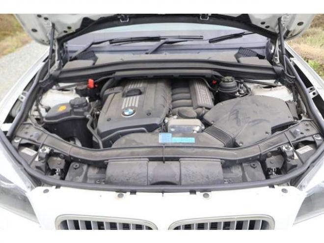 BMWX1 xドライブ 25i 4WD　検R9/3　ナビ　ETC　自社　ローンカノウ 正規輸入車 3000