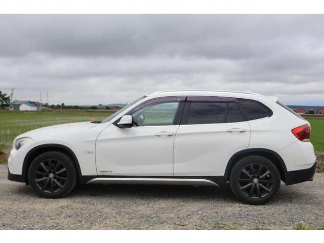 BMWX1 xドライブ 25i 4WD　検R9/3　ナビ　ETC　自社　ローンカノウ 正規輸入車 3000