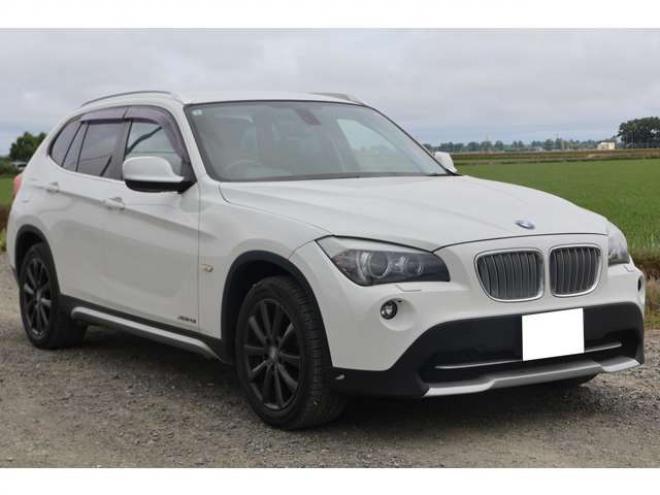 BMWX1 xドライブ 25i 4WD　検R9/3　ナビ　ETC　自社　ローンカノウ 正規輸入車 3000