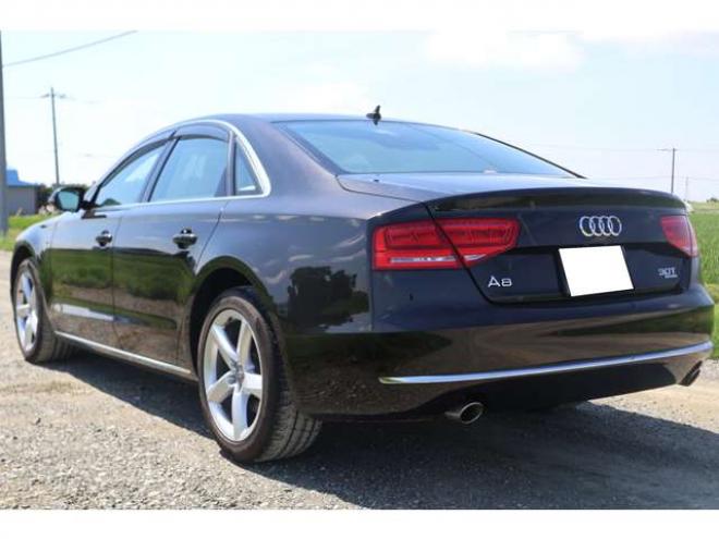 アウディA8 3.0 TFSI クワトロ 4WD　検R9/10　スーパーチャージャー　クルコン　バックカメラ　TV　パワーバックドア 正規輸入車 3000