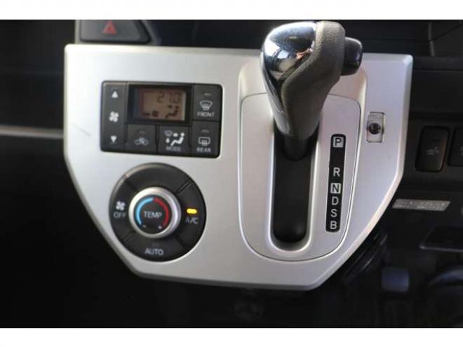 ピクシスメガX SA 4WD　検R8/8　ワンオーナー　社外ナビ　シートヒーター　フルセグ　自社　ローンカノウ 660