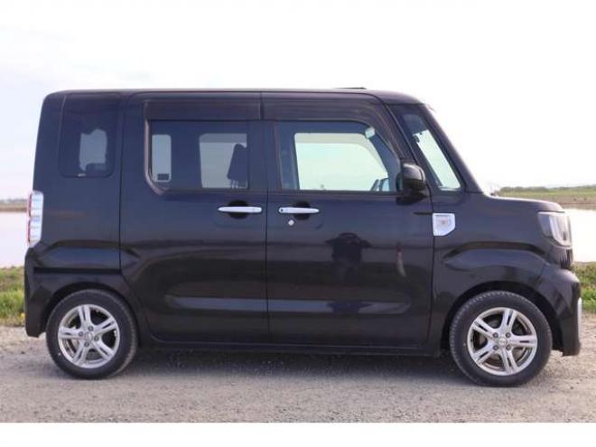ピクシスメガX SA 4WD　検R8/8　ワンオーナー　社外ナビ　シートヒーター　フルセグ　自社　ローンカノウ 660