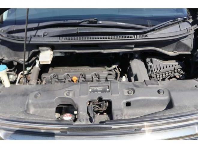 ステップワゴン2.0 スパーダ Z インターナビ セレクション 4WD　検二年　ハーフレザー　フリップダウン　自社　ローンカノウ 2000