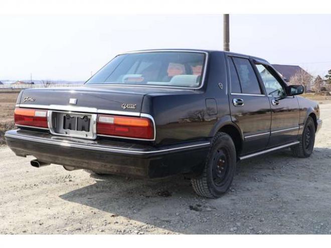 グロリアセダン 2.0 V20Eクラシック 2WD 2000