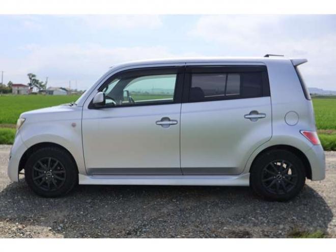 bB1.3 Z Qバージョン 4WD　検R10/2　　HDDナビ　自社　ローンカノウ 1300
