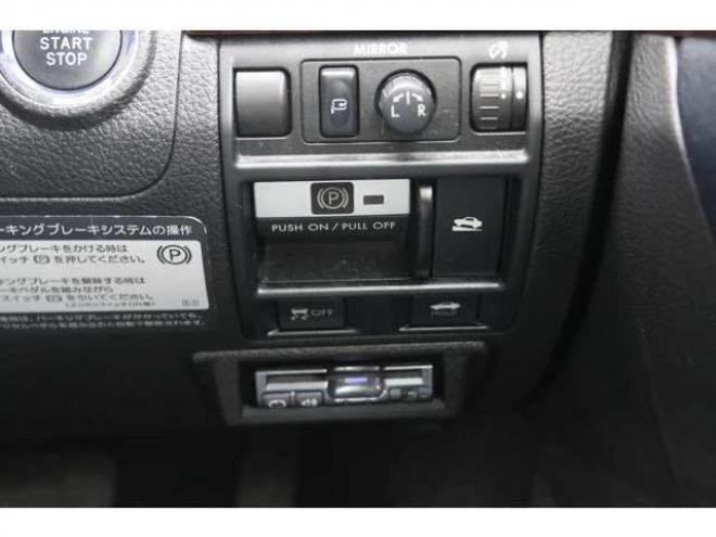 レガシィB4 2.5 i Lパッケージ 4WD　検R9/4　社外ナビ　バックカメラ　TV　自社　ローンカノウ 2500