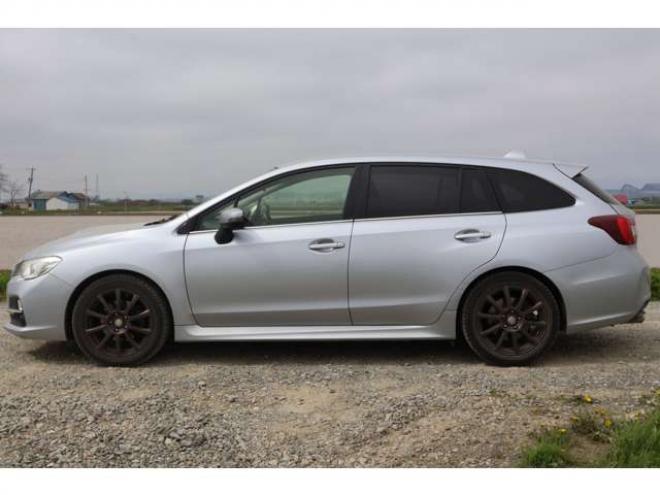 レヴォーグ1.6 GT アイサイト 4WD　検二年　バックカメラ　パドルシフト　自社　ローンカノウ 1600