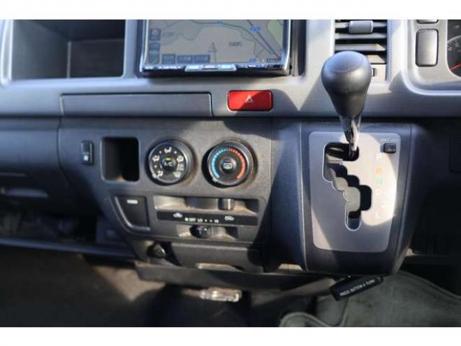 ハイエースバンキャンピング　検二年　キャンピング 4WD 2700