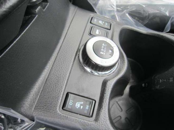エクストレイル2.0 20X エマージェンシーブレーキパッケージ 2列車 4WD　LEDヘッドライト&フォグ ナビフルセグTV Bカメラ BIuetooth レザーシート&ヒーター スマートキー Pスタート ETC 純正アルミ 記録簿 冬タイヤ+アルミ積込み 1年間走行無制限保証付 2000