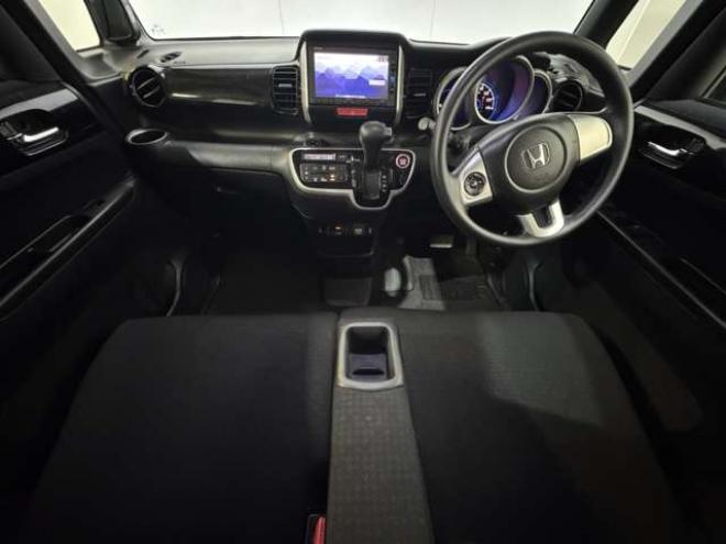 N-BOXカスタムG Lパッケージ 4WD　ナビ　TV　Bluetooth　両側Pスライドドア 660