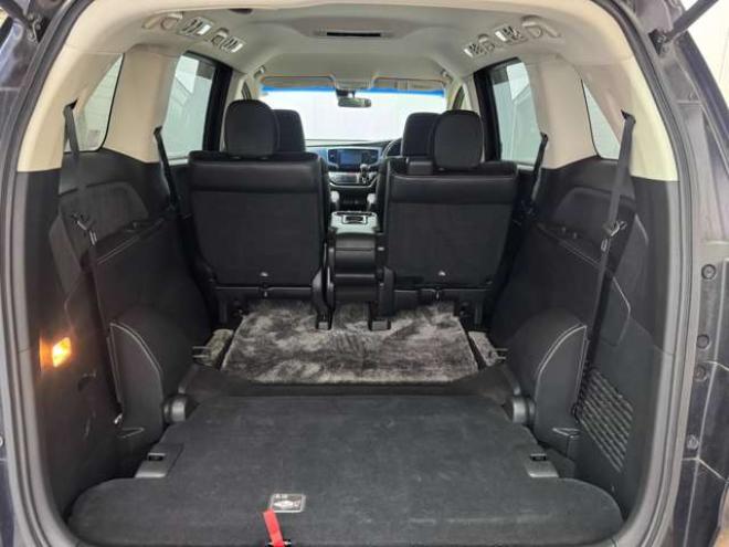 オデッセイ2.4 アブソルート 4WD　ナビ　TV　Bカメラ　Bluetooth　Pスライド 2400