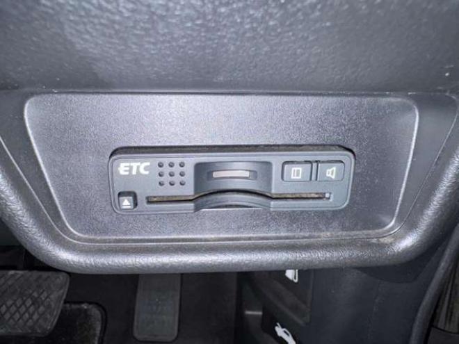 オデッセイ2.4 アブソルート 4WD　ナビ　TV　Bカメラ　Bluetooth　Pスライド 2400